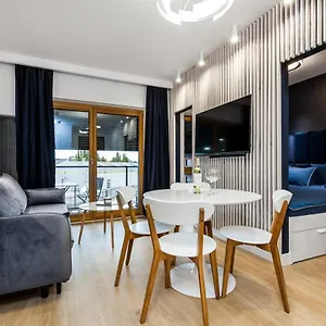 uroczy-apartament-w-centrum-starego-miasta-80-760.gdanskhotel.org/